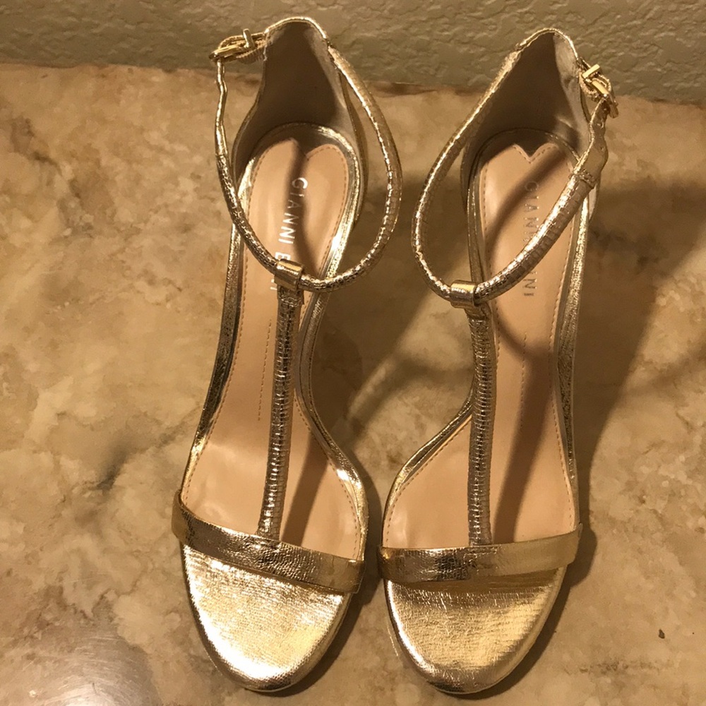Sandals by Gianni Bini.  Size 9.